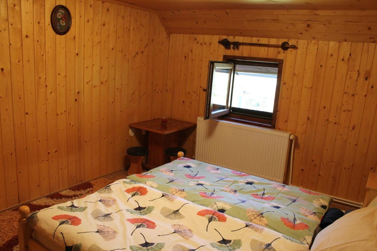 Patakvölgye Vendégház Izvoare  Extérieur photo
