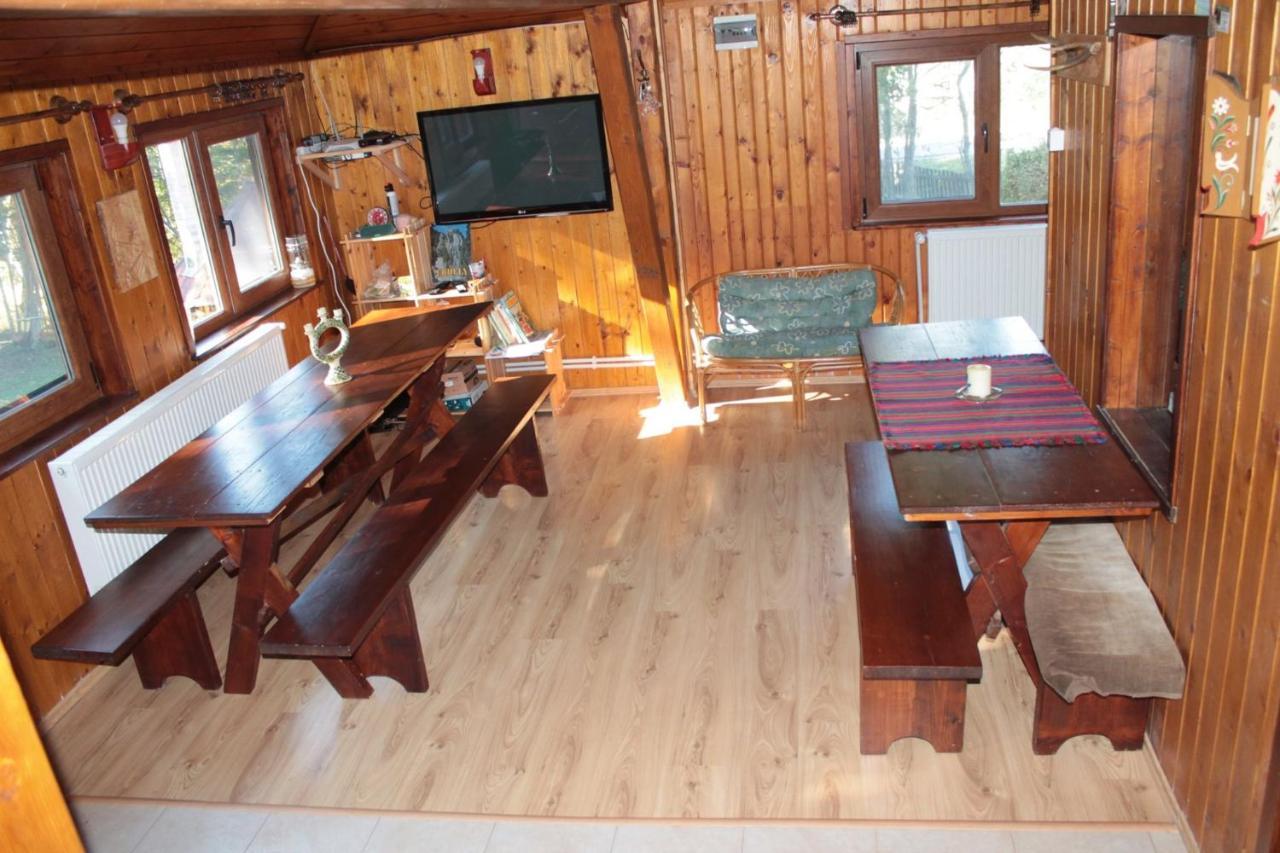 Patakvölgye Vendégház Izvoare  Extérieur photo